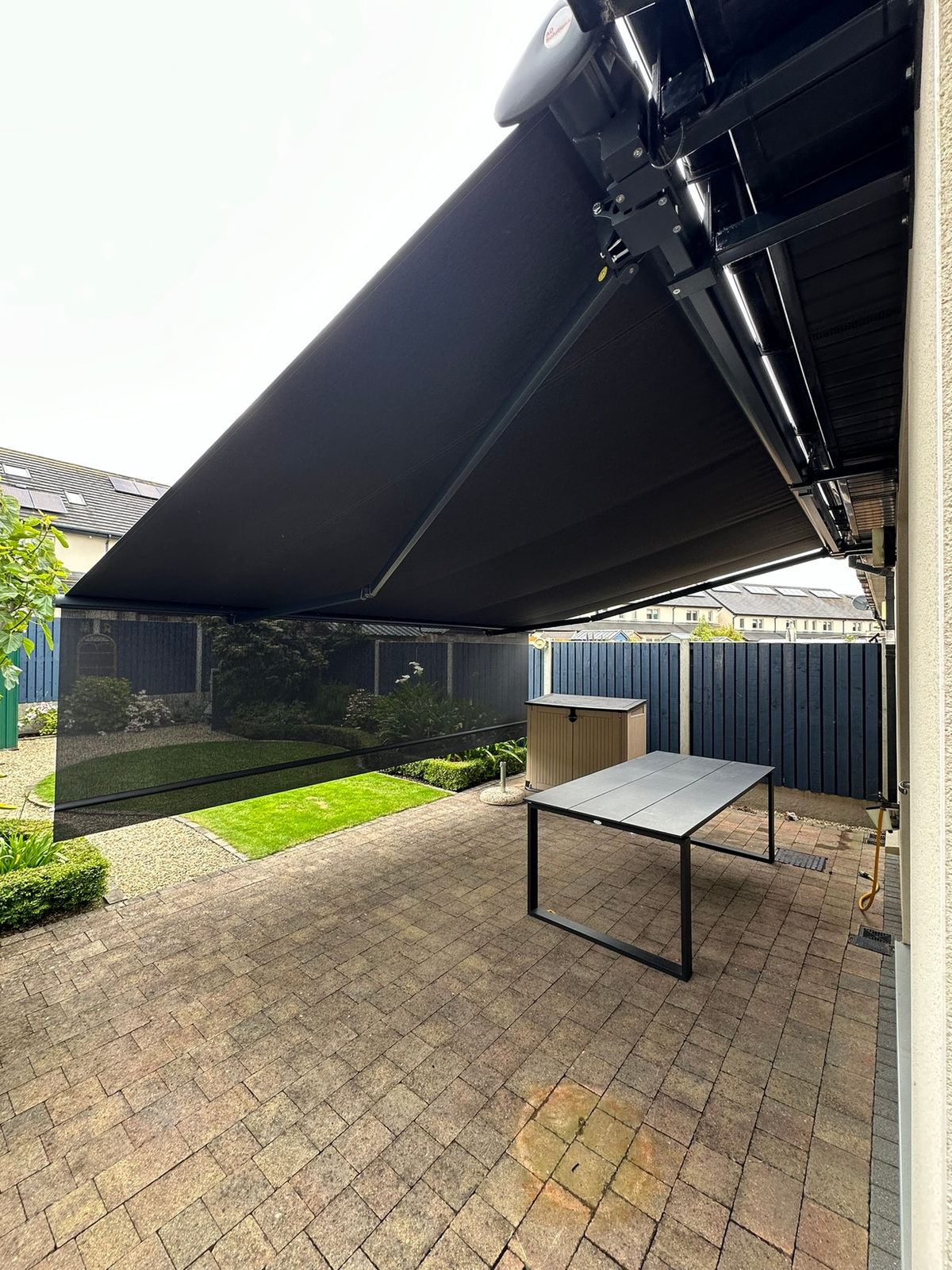 Drop Front Awning with Screen Fabric in Swords