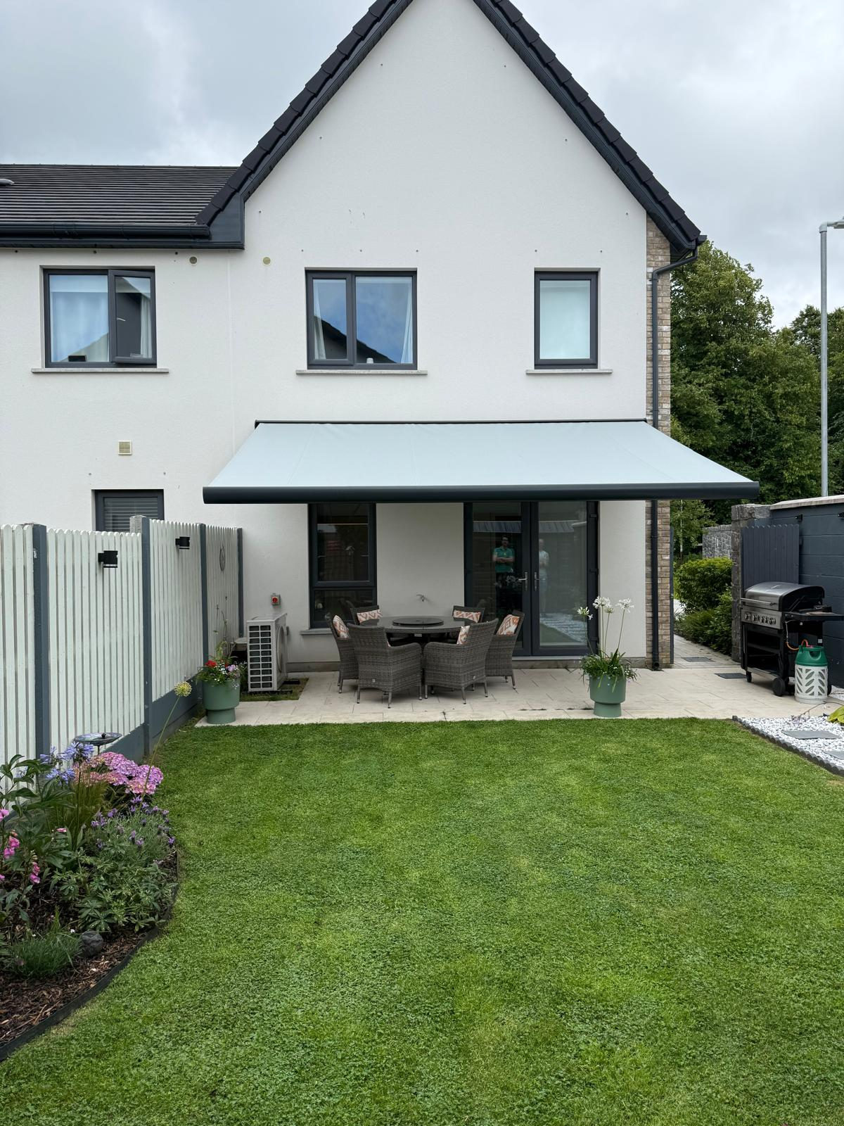 PRO Full Cassette with Dimmable Arm Lighting in Leixlip